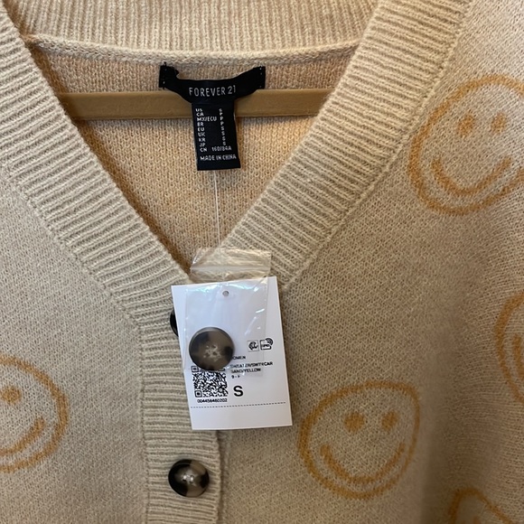 NWT forever21 sweater - Picture 2 of 2